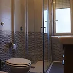 Alojamento de Acomodação e Pequeno-almoço Isole - Rione Alto 3*
