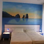 Isole - Rione Alto 3* Nápoles
