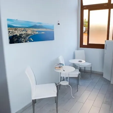 Bed & Breakfast Isole - Rione Alto Napels