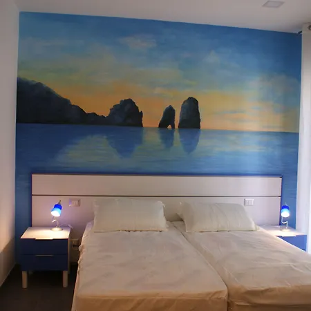 Isole - Rione Alto 3* Nápoles