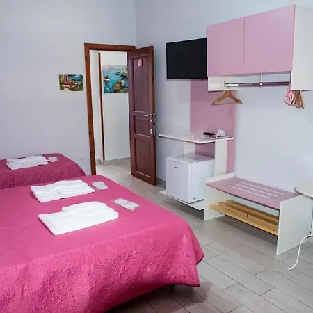 Bed & Breakfast Isole - Rione Alto Napels