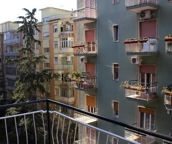 Isole - Rione Alto Alojamento de Acomodação e Pequeno-almoço Nápoles