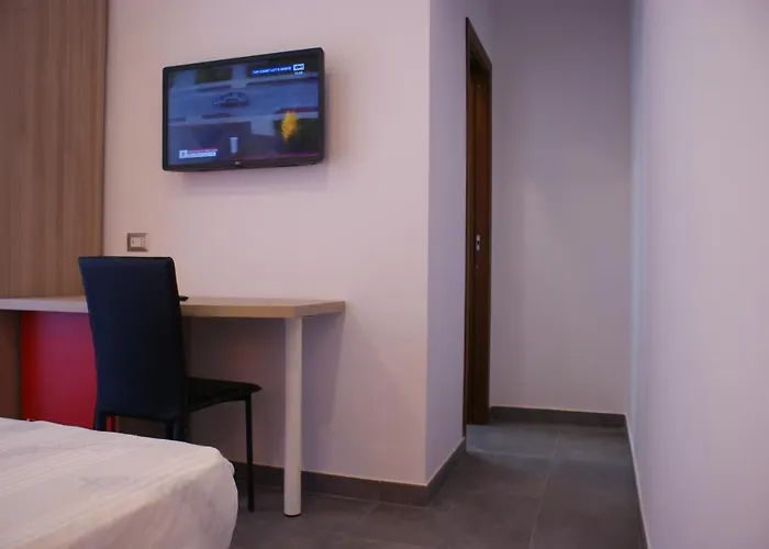 Isole - Rione Alto Alojamento de Acomodação e Pequeno-almoço Nápoles