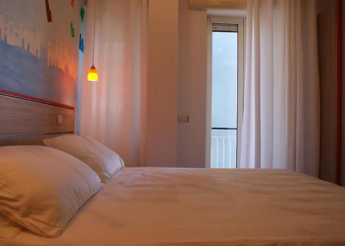 Isole - Rione Alto 3* Nápoles