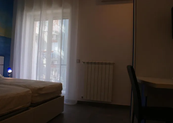 Isole - Rione Alto 3* Nápoles