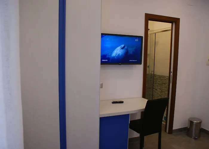 Alojamento de Acomodação e Pequeno-almoço Isole - Rione Alto